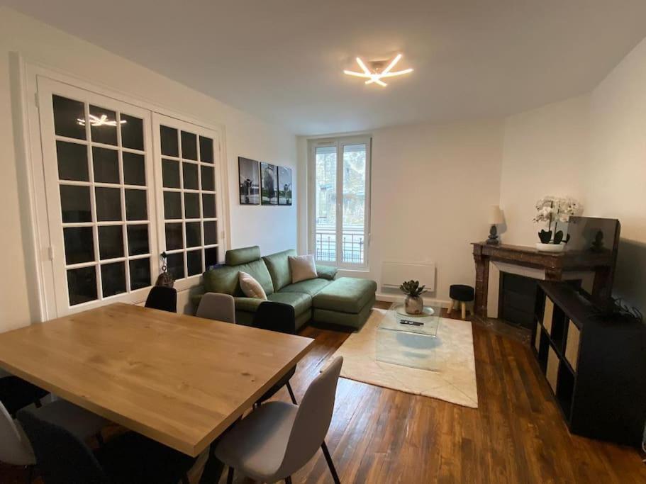 T4 Centre-ville Apartment *